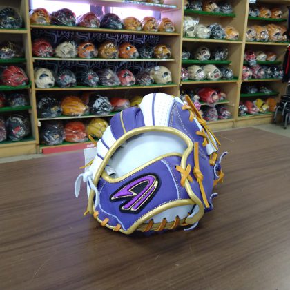 No.１２　ディークエスト　限定グローブ　