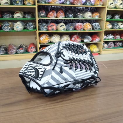 No.１１　久保田スラッガー軟式限定グローブ　ダズルCAMO