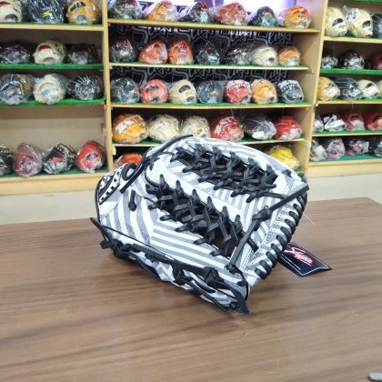 No.１１　久保田スラッガー軟式限定グローブ　ダズルCAMO