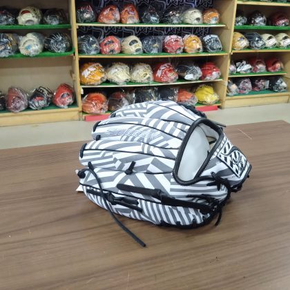 No.１０　久保田スラッガー軟式限定グローブ　ダズルCAMO