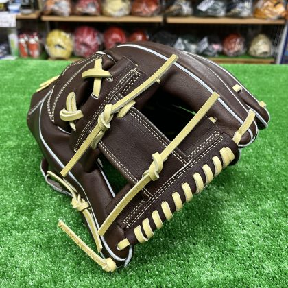 No.572 ウィルソン 硬式 内野手用グローブ
