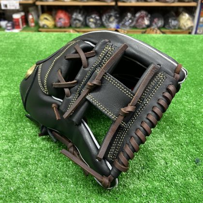 No.668 Dクエスト 軟式 内野手用グローブ