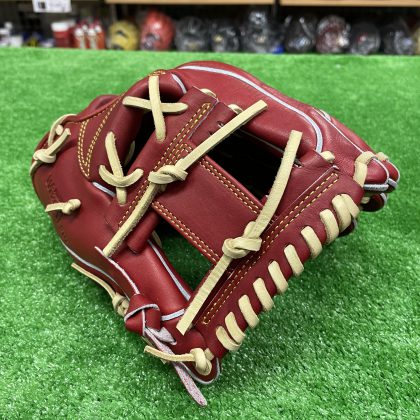 No.680 ローリングス 硬式 内野手用グローブ