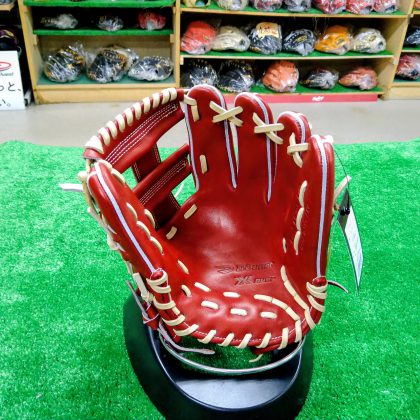 No.826【ディークエスト】硬式グローブ　内野手モデル