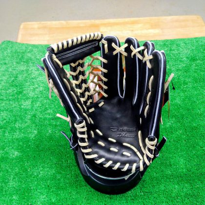 No.828【ディークエスト】硬式グローブ　外野手モデル