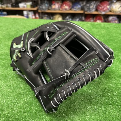 No.813【ATOMS】限定　硬式グローブ　内野手モデル