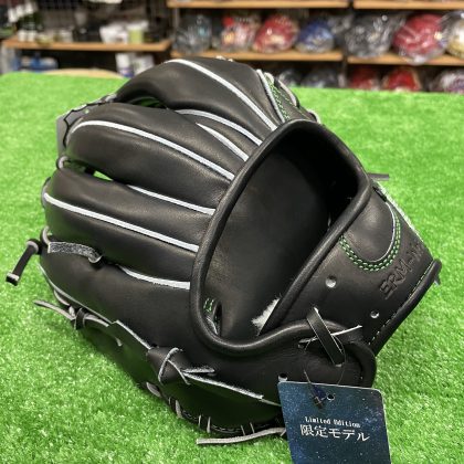 No.814　【ATOMS】限定　硬式グローブ　内野手モデル