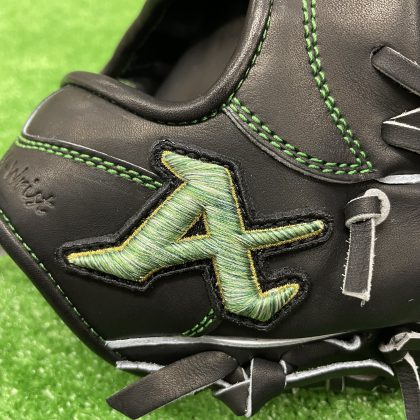 No.814　【ATOMS】限定　硬式グローブ　内野手モデル