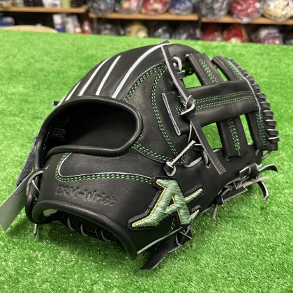 No.815　【ATOMS】限定　硬式グローブ　内野手モデル