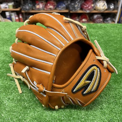 No.822　【ディークエスト】限定　硬式グローブ　内野手モデル