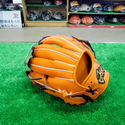 No.A016【エールストーリー】硬式　内野手モデル　０６１型