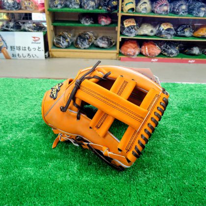 No.A016【エールストーリー】硬式　内野手モデル　０６１型