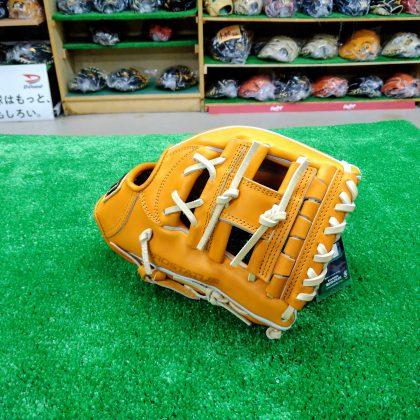 No.A042【ZETT】プロステイタス　硬式　内野手モデル（限定商品）小型サイズ