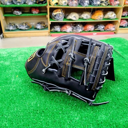 No.A043【ZETT】プロステイタス　硬式　内野手モデル（限定商品）小型サイズ