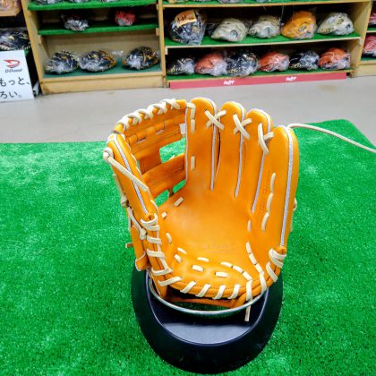 No.A042【ZETT】プロステイタス　硬式　内野手モデル（限定商品）小型サイズ