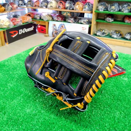 No.A055【ディークエスト】硬式内野用モデル　クロスオーバーJT