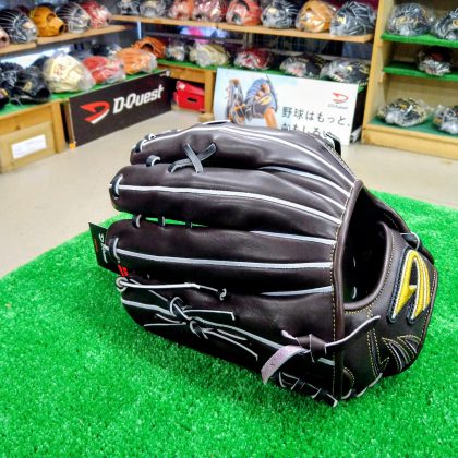 No.A052【ディークエスト】　硬式外野手モデル　ステップアップリード