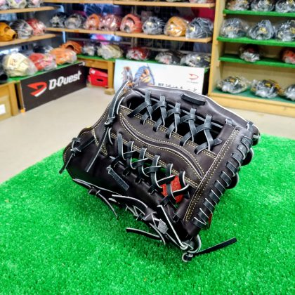 No.A052【ディークエスト】　硬式外野手モデル　ステップアップリード