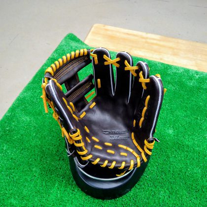 No.A051【ディークエスト】硬式内野手モデル　クロスオーバーST