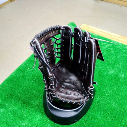 No.A052【ディークエスト】　硬式外野手モデル　ステップアップリード