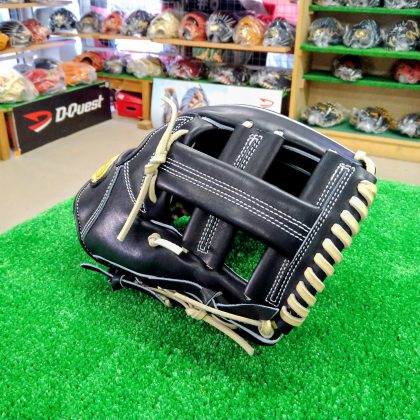 No.A054【ディークエスト】硬式内野手モデル　クロスオーバーJT