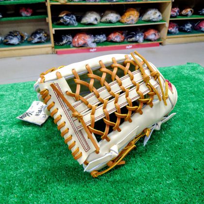 No.A074【CHIAKI】硬式　外野手モデル（左投げ専門ブランド）