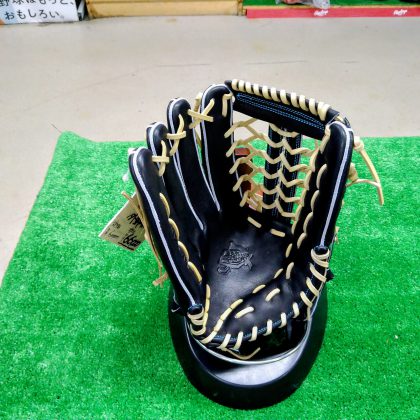 No.A072【CHIAKI】硬式　外野手モデル（左投げ専門ブランド）