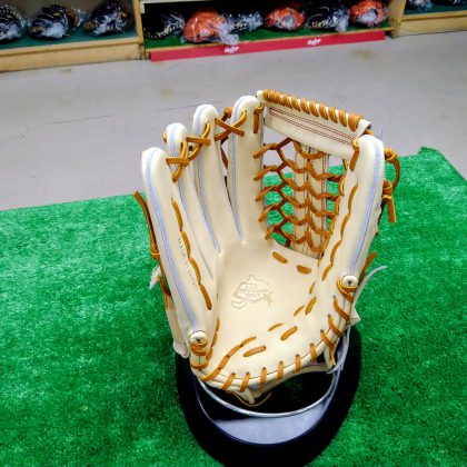 No.A074【CHIAKI】硬式　外野手モデル（左投げ専門ブランド）