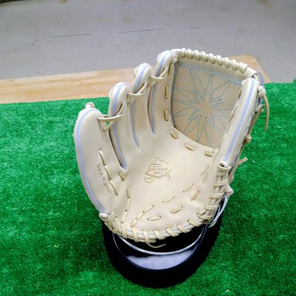 No.A077【CHIAKI】硬式　投手用モデル（左投げ専門ブランド）