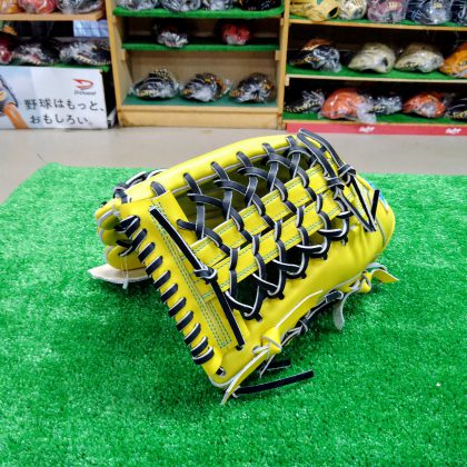 No.A071【CHIAKI】硬式　外野手モデル（左投げ専門ブランド）